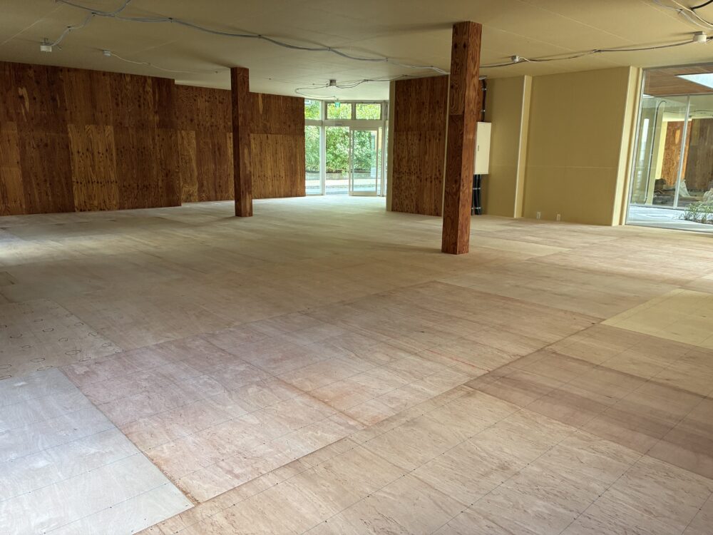 江北小路一階床その他改修工事